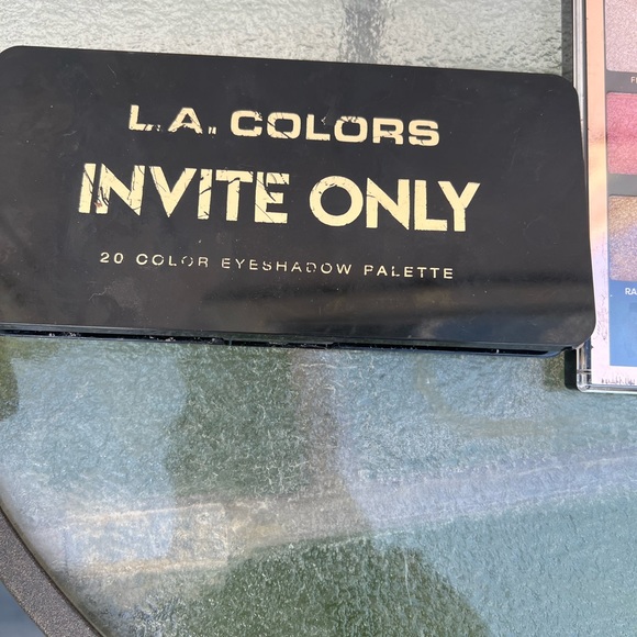 Makeup - Picture 3 of 4